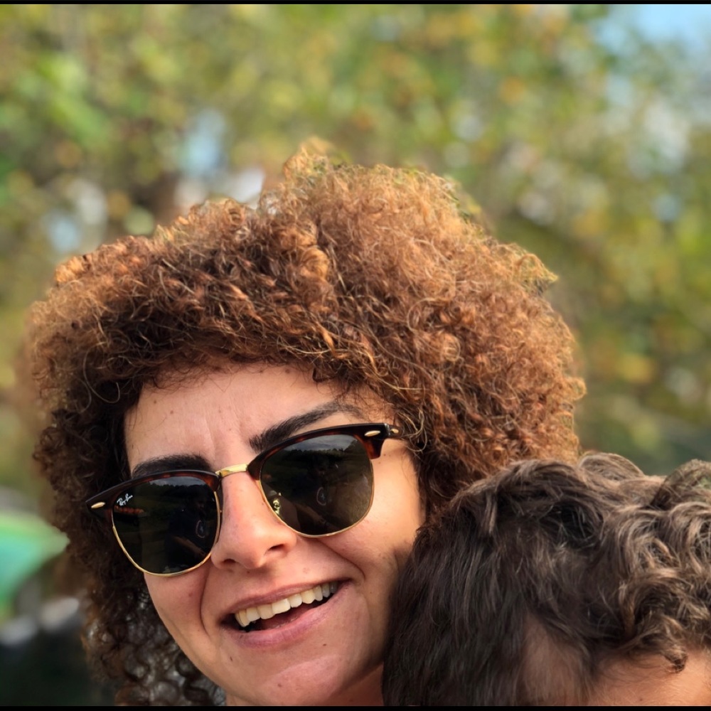 Meet your Posher, Ourania